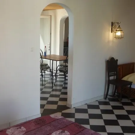 Morosi Apartment *